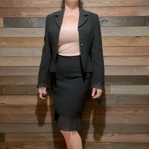 NWT Tahari skirt suit